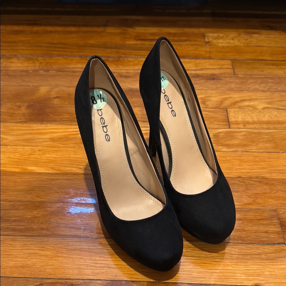 Bebe Black High Heeled Pumps with Pointed Toe